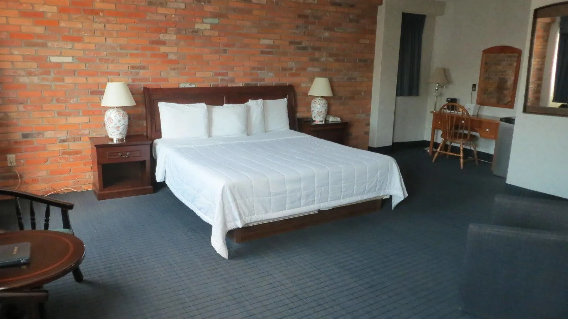 Hotel 89 Yorkville Toronto